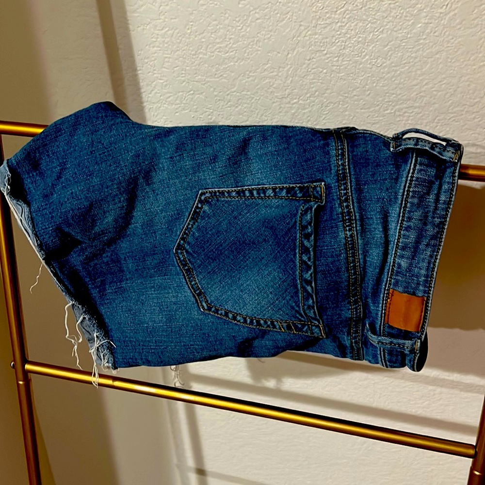 Jolt stretchy size 13